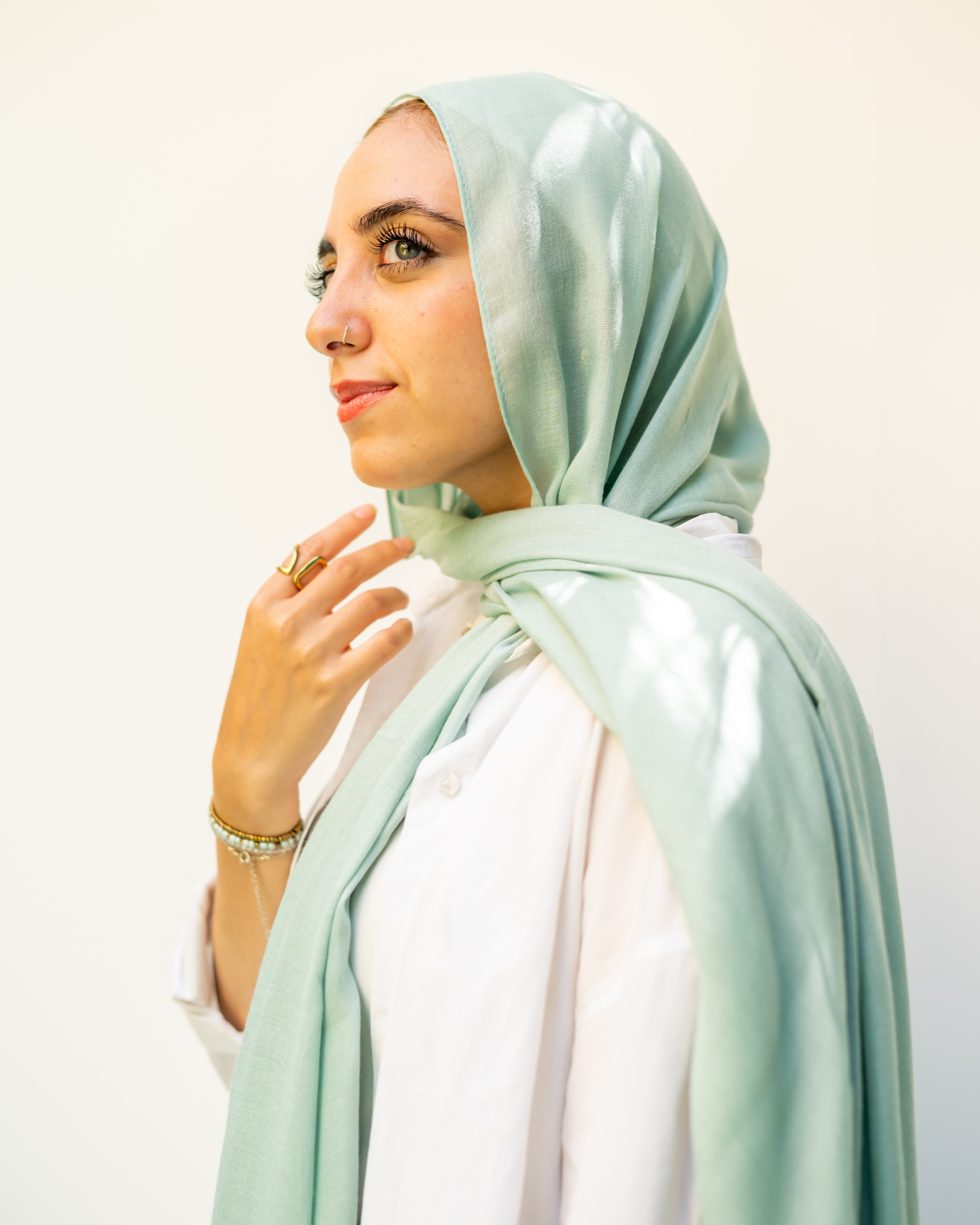 The mint green color - Image 2